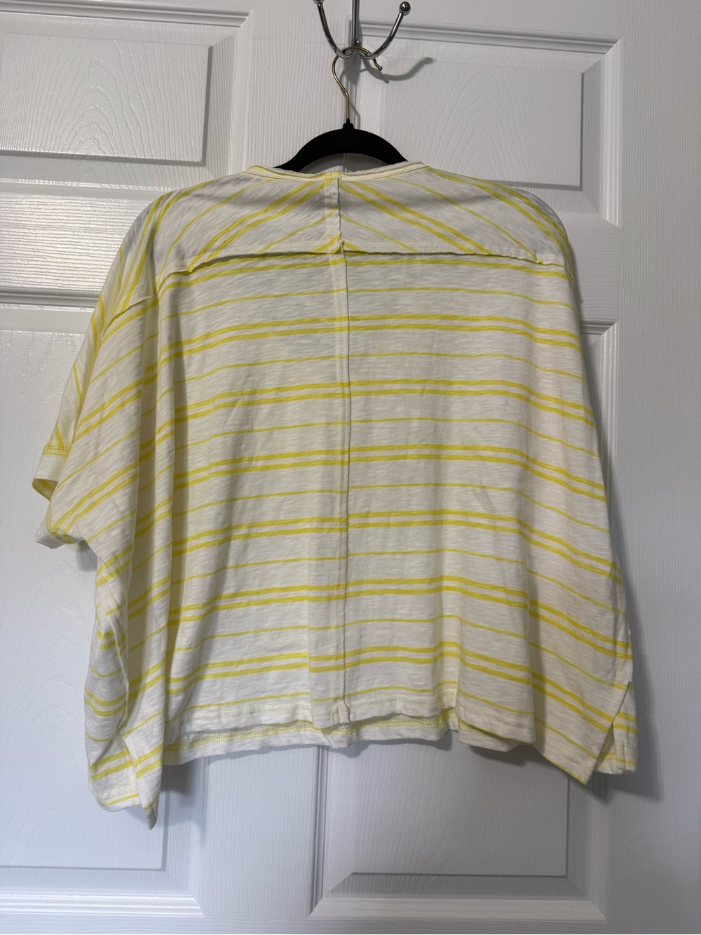 Oak & Trellis NWT 100% Cotton Yellow Stripe Boxy V-Neck Top- L - Picture 6 of 9